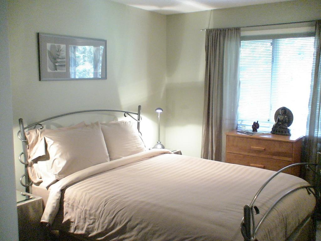 Redwood Meadows Bed And Breakfast Bragg Creek 객실 사진
