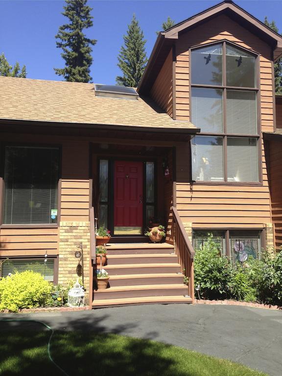 Redwood Meadows Bed And Breakfast Bragg Creek 외부 사진
